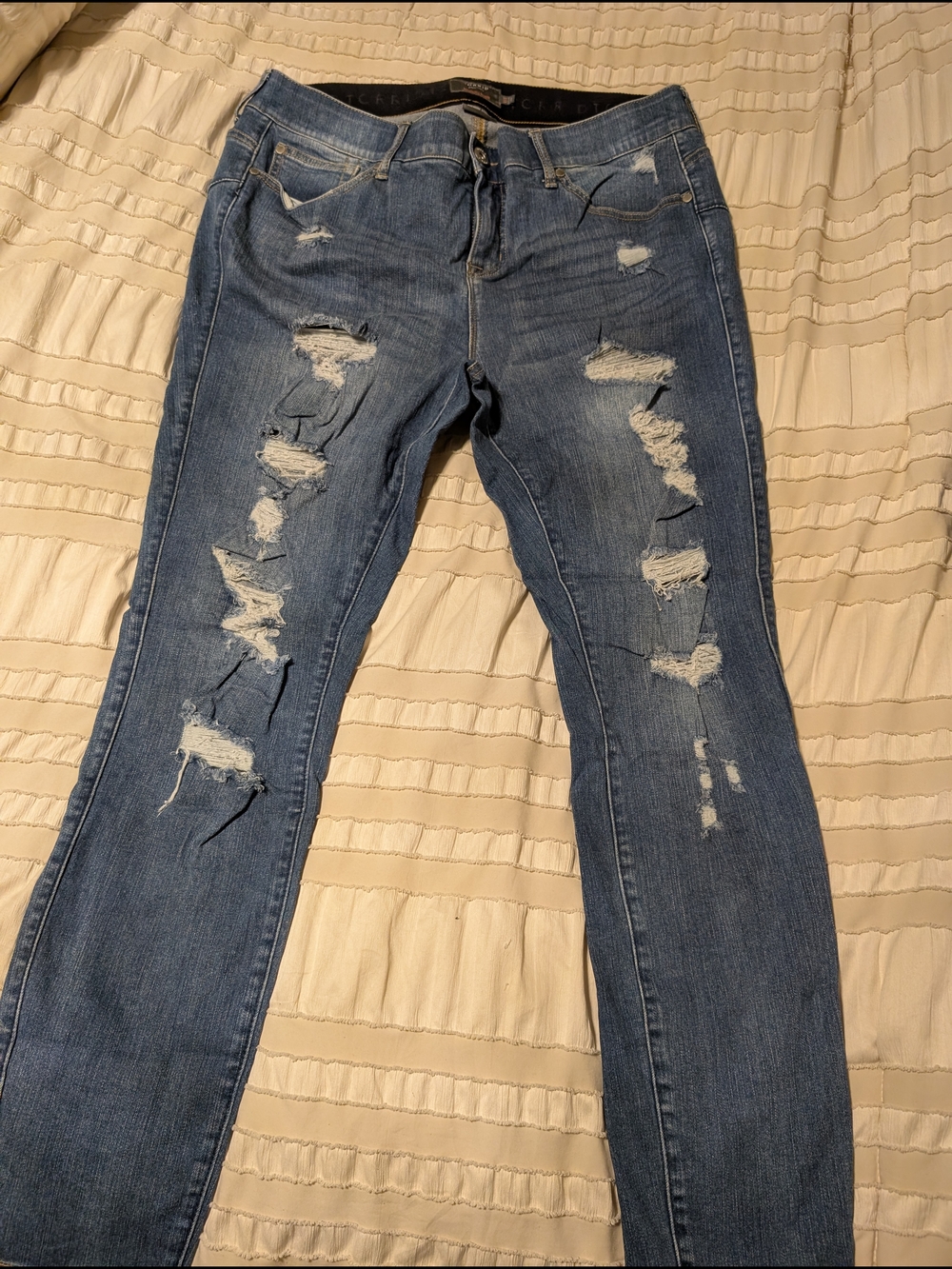 Distressed Skinny Jeans - Blue
